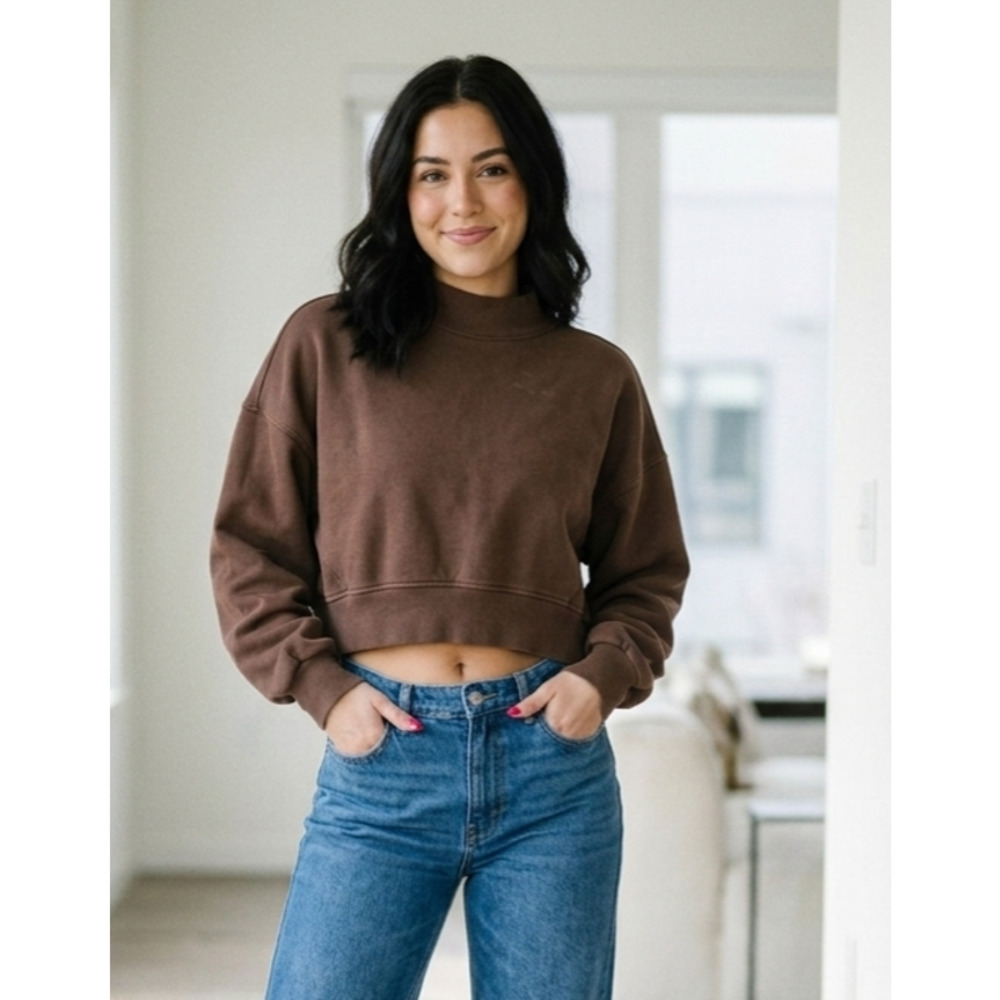 Forever 21 Brown Mock‎ Neck Cropped Boxy Pullover Sweatshirt Medium
